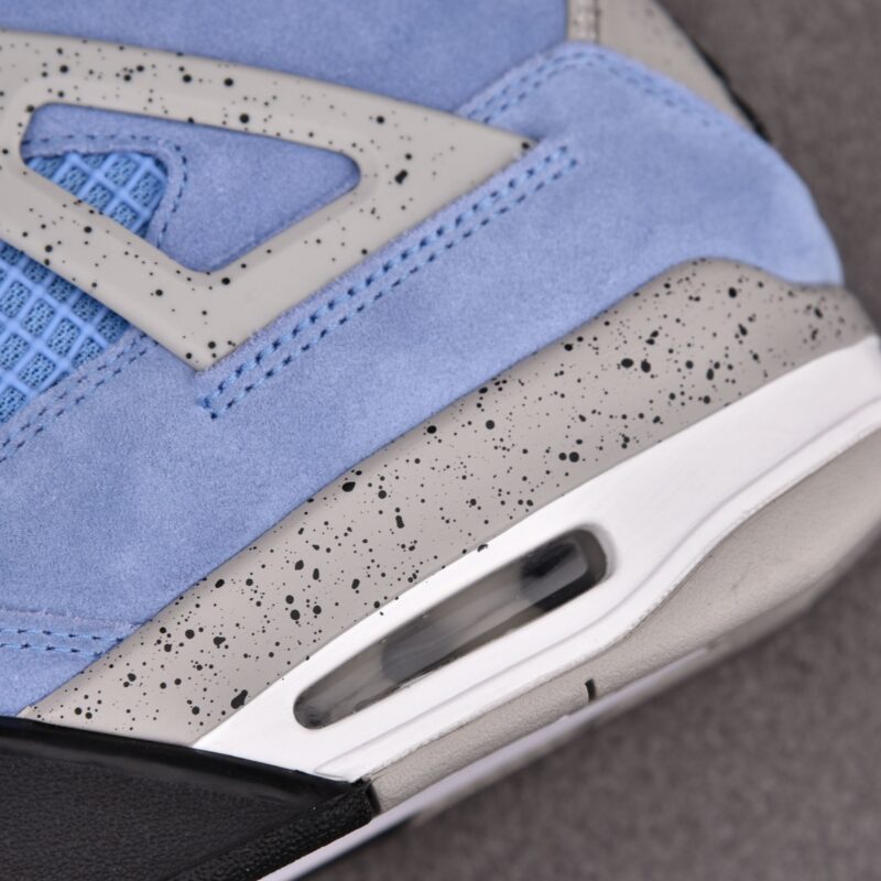 (BEST) Air Jordan 4 Retro 'University Blue'