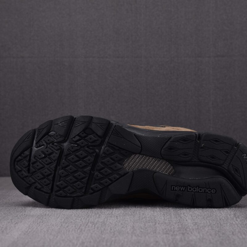 (BEST) JJJJound x New Balance 990v3 ‘Brown Black’