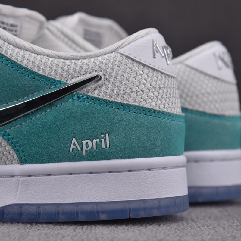 (BEST) Nike SB Dunk Low 'APRIL SKATEBOARDS'