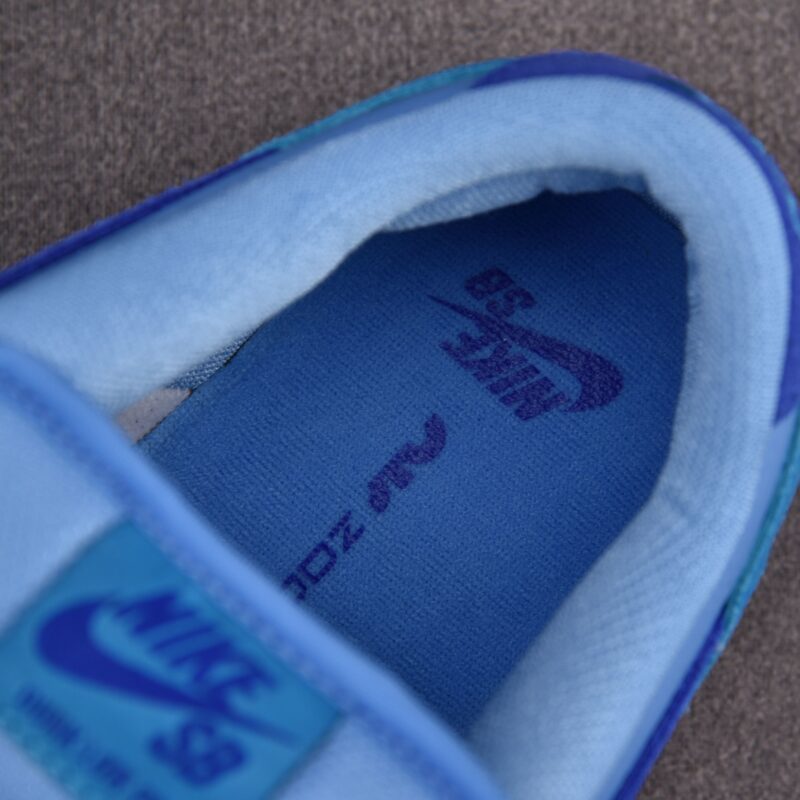 (BEST) Nike SB Dunk Low Pro 'BLUE RASPBERRY'