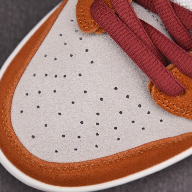 (BEST) Nike SB Dunk Low Pro 'Dark Russet Cedar'