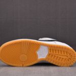 (BEST) Nike SB Dunk Low Pro 'WHITE GUM'