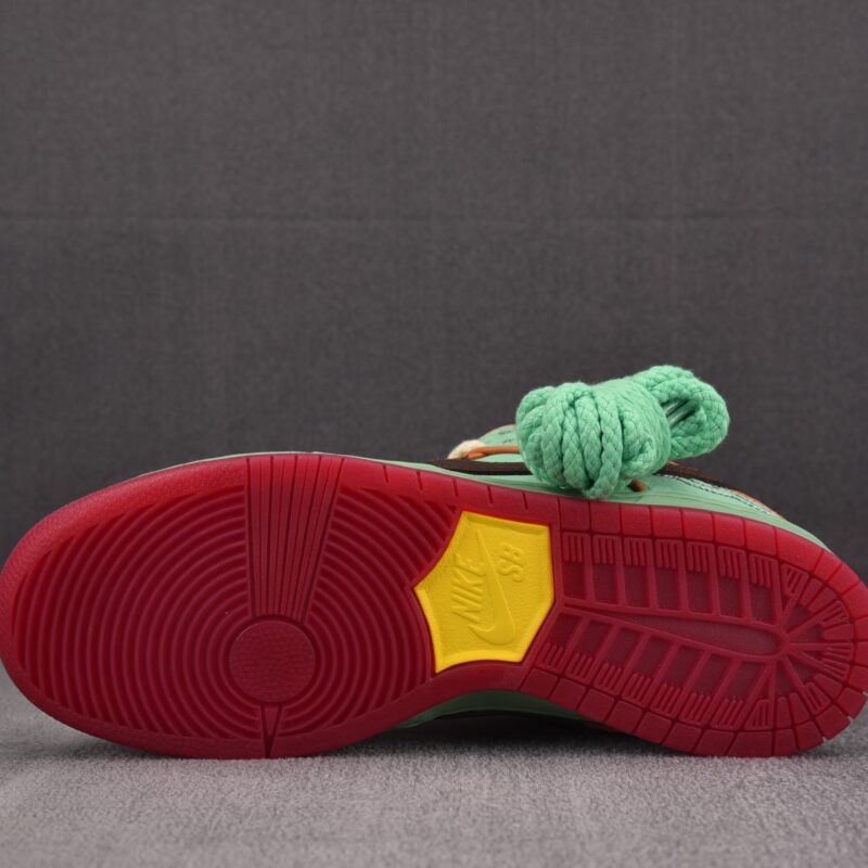 (BEST) Nike SB Dunk Low 'Rodeo Tourmaline'