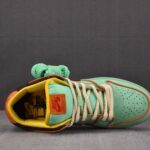 (BEST) Nike SB Dunk Low 'Rodeo Tourmaline'