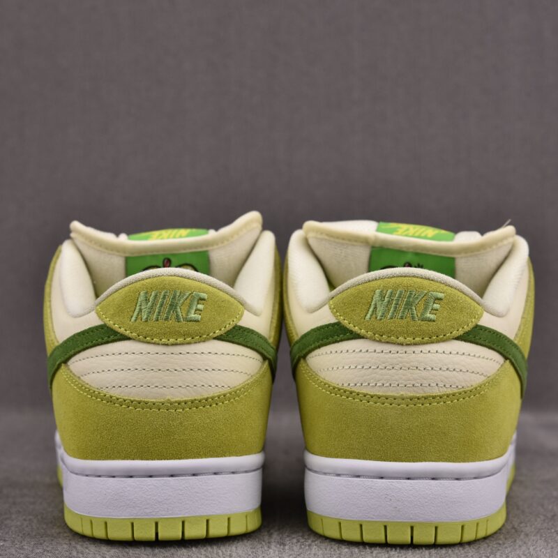 (BEST) Nike SB Dunk Low 'SOUR APPLE'
