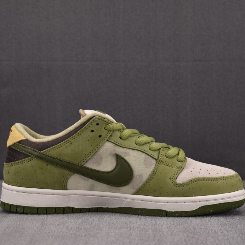 (BEST) Yuto Horigome × Nike SB Dunk Low Pro QS 'MATCHA'