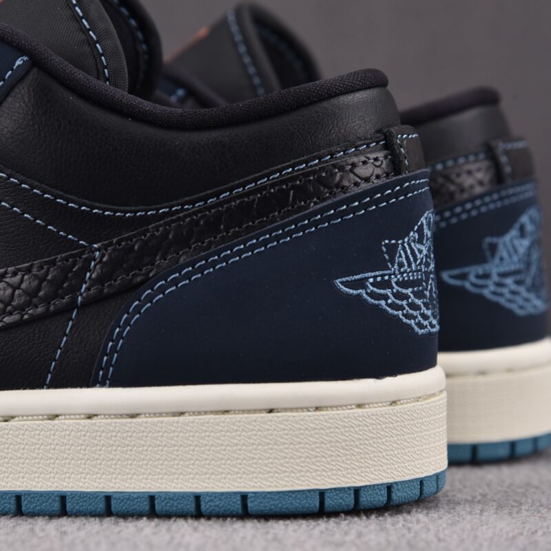 (BEST) Air Jordan 1 Low SE Black 'DARK OBSIDIAN SNAKESKIN'