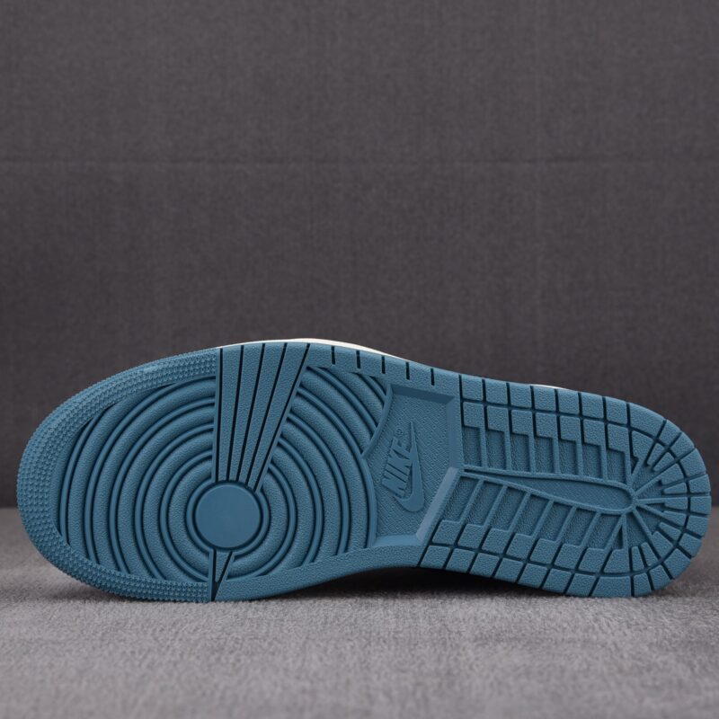 (BEST) Air Jordan 1 Low SE Black 'DARK OBSIDIAN SNAKESKIN'