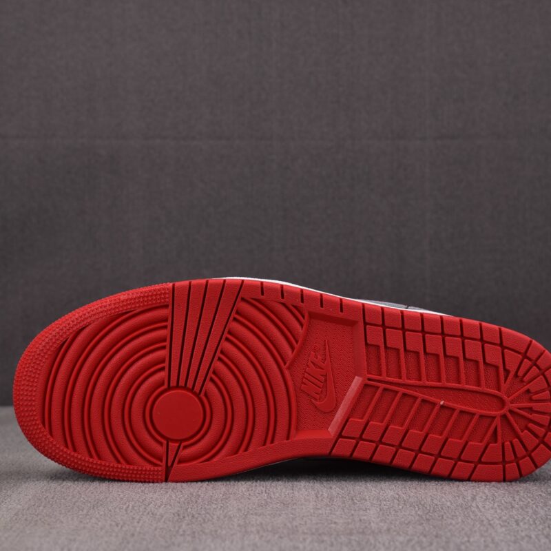 (BEST) Air Jordan 1 Low SE Patent 'VARSITY RED BLACK'