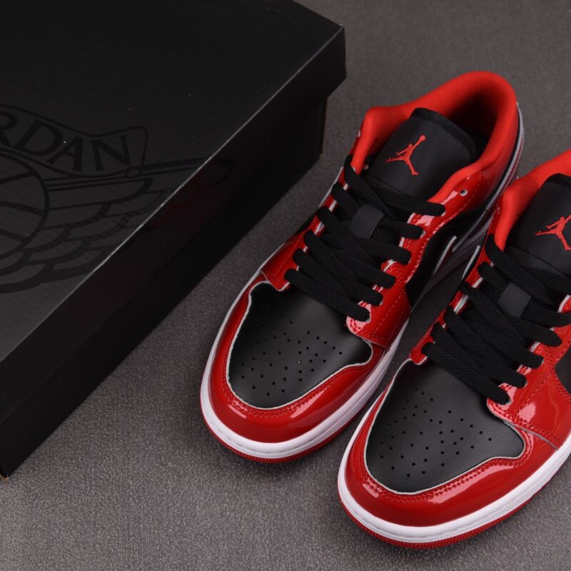 (BEST) Air Jordan 1 Low SE Patent 'VARSITY RED BLACK'
