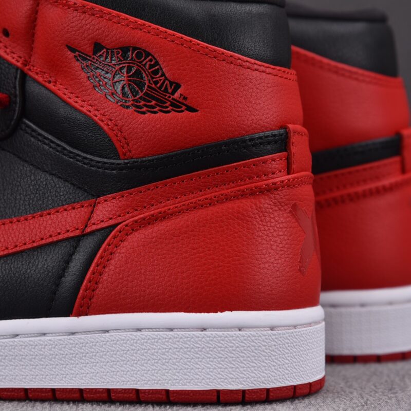 (BEST) Air Jordan 1 Retro High 'Banned' (2011)