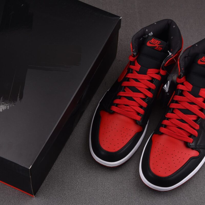 (BEST) Air Jordan 1 Retro High 'Banned' (2011)