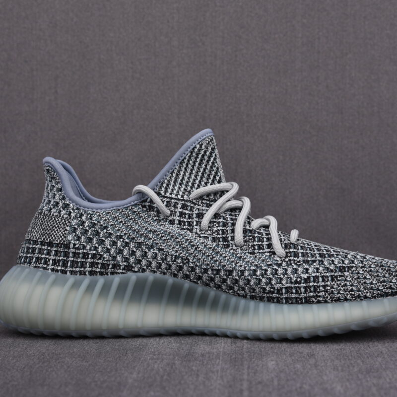 (BEST) adidas Yeezy 350 V2 ‘ASH BLUE’