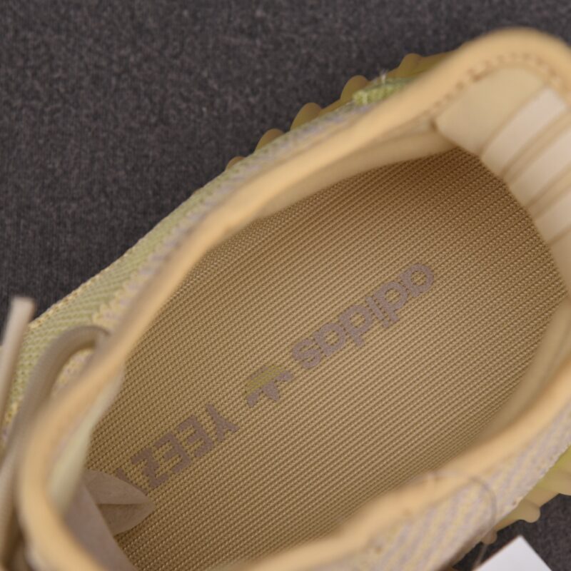 (BEST) adidas Yeezy 350 V2 ‘FLAX’