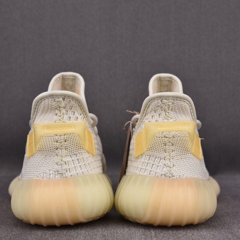 (BEST) adidas Yeezy 350 V2 ‘LIGHT’