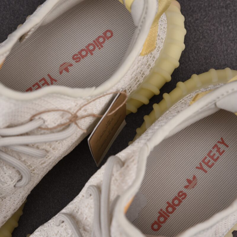 (BEST) adidas Yeezy 350 V2 ‘LIGHT’