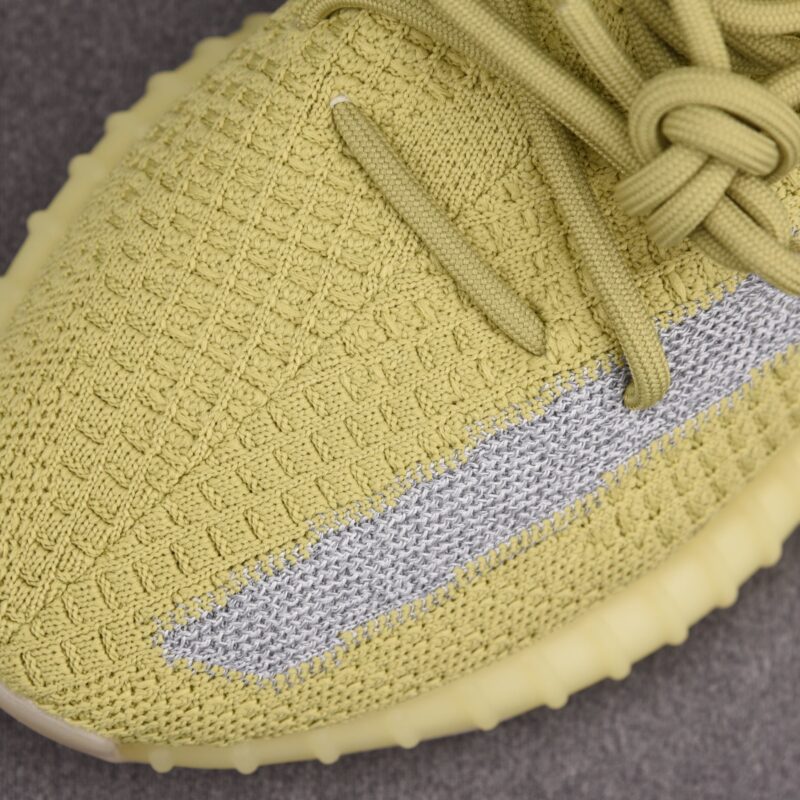 (BEST) adidas Yeezy 350 V2 ‘MARSH REFLECTIVE’