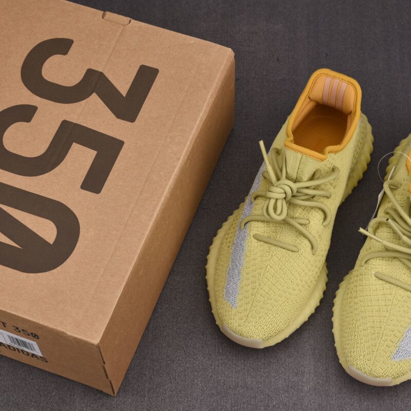 (BEST) adidas Yeezy 350 V2 ‘MARSH REFLECTIVE’