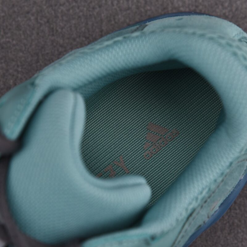 (BEST) adidas Yeezy Boost 700 'FADED AZURE'