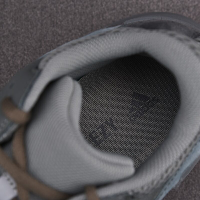 (BEST) adidas Yeezy Boost 700 'TEAL BLUE'