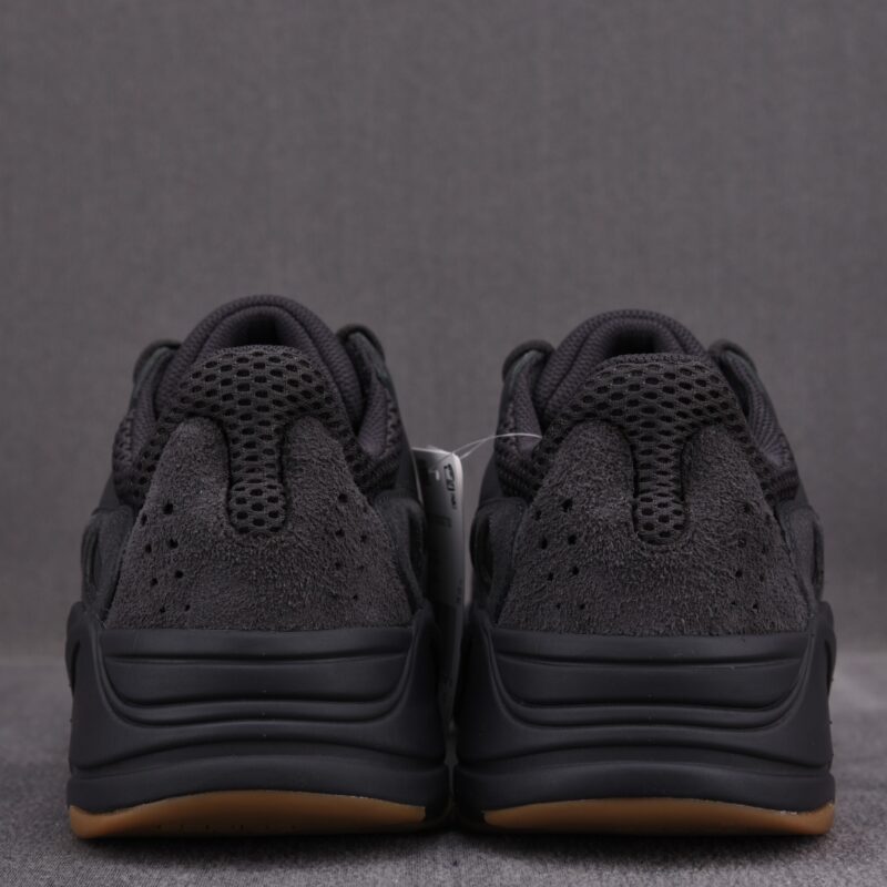 (BEST) adidas Yeezy Boost 700 'Utility Black'