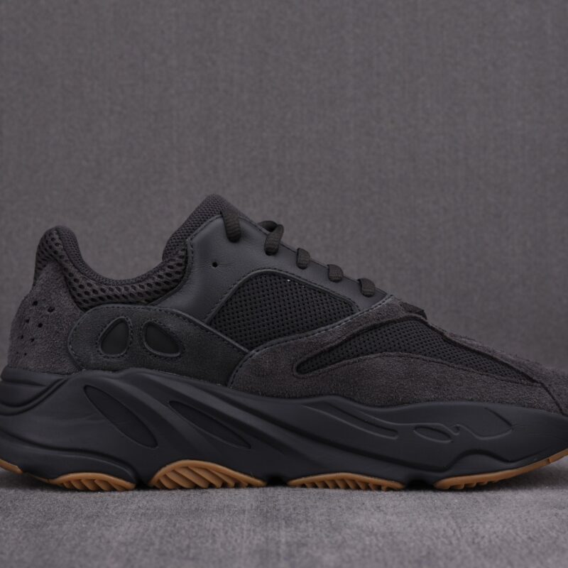 (BEST) adidas Yeezy Boost 700 'Utility Black'