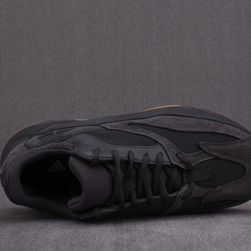 (BEST) adidas Yeezy Boost 700 'Utility Black'