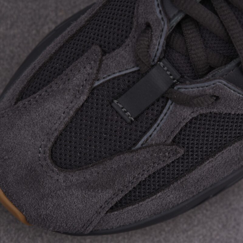 (BEST) adidas Yeezy Boost 700 'Utility Black'