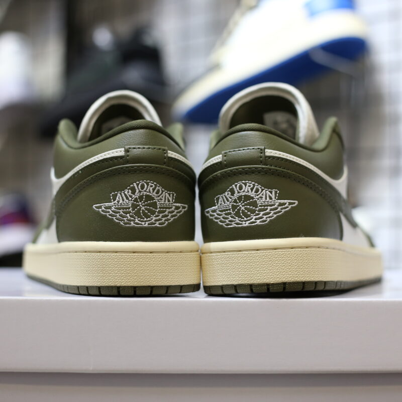 (BEST) Air Jordan 1 Low 'MEDIUM OLIVE'
