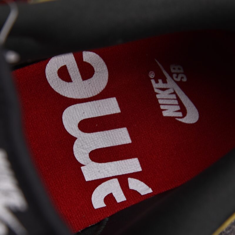 (BEST) Nike SB Dunk Low Supreme 94 'CAMPER GREEN'