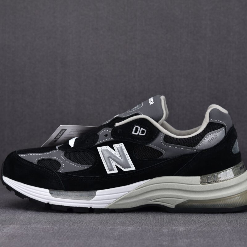 (BEST) New Balance 992 MIUSA ‘BLACK’
