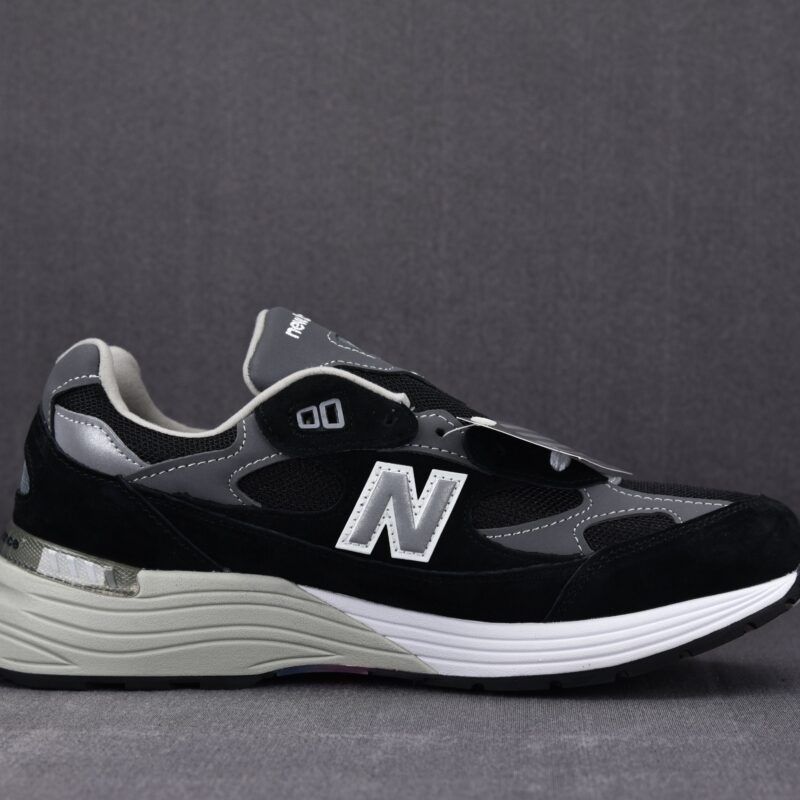 (BEST) New Balance 992 MIUSA ‘BLACK’