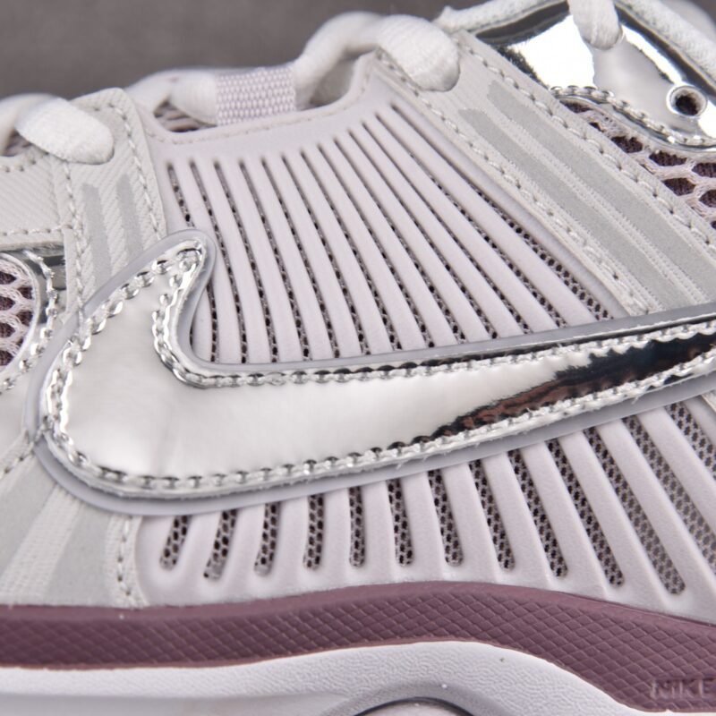 (BEST) Nike Zoom Vomero 5 Metallic Silver 'PLATINUM VIOLET'