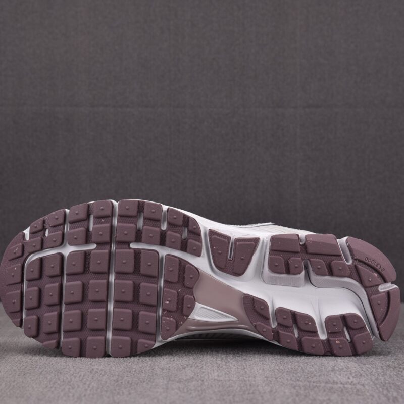 (BEST) Nike Zoom Vomero 5 Metallic Silver 'PLATINUM VIOLET'