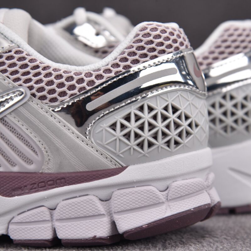 (BEST) Nike Zoom Vomero 5 Metallic Silver 'PLATINUM VIOLET'