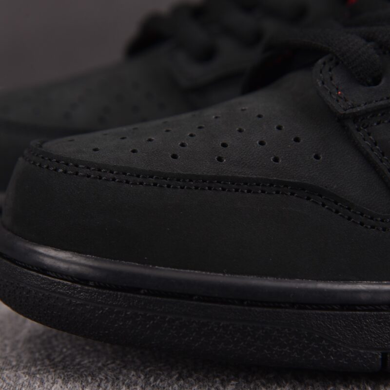 (BEST) Nike SB Dunk Low Supreme 94 'BLACK'