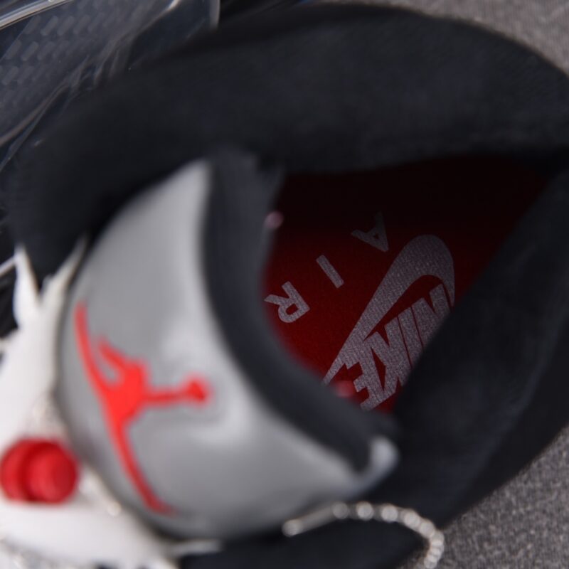 (BEST) Air Jordan 5 Retro OG 'BLACK METALLIC REIMAGINED'