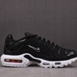 (BEST) Nike Air Max Plus 'BLACK WHITE'