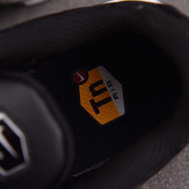 (BEST) Nike Air Max Plus 'BLACK WHITE'