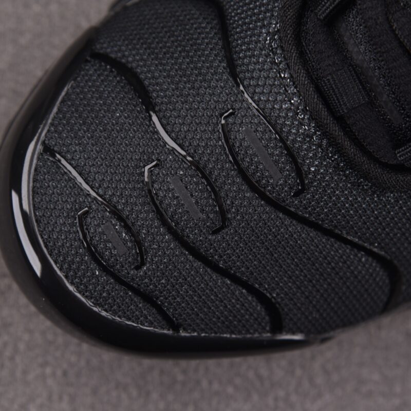 (BEST) Nike Air Max Plus Multi Swoosh 'BLACK CRIMSON'