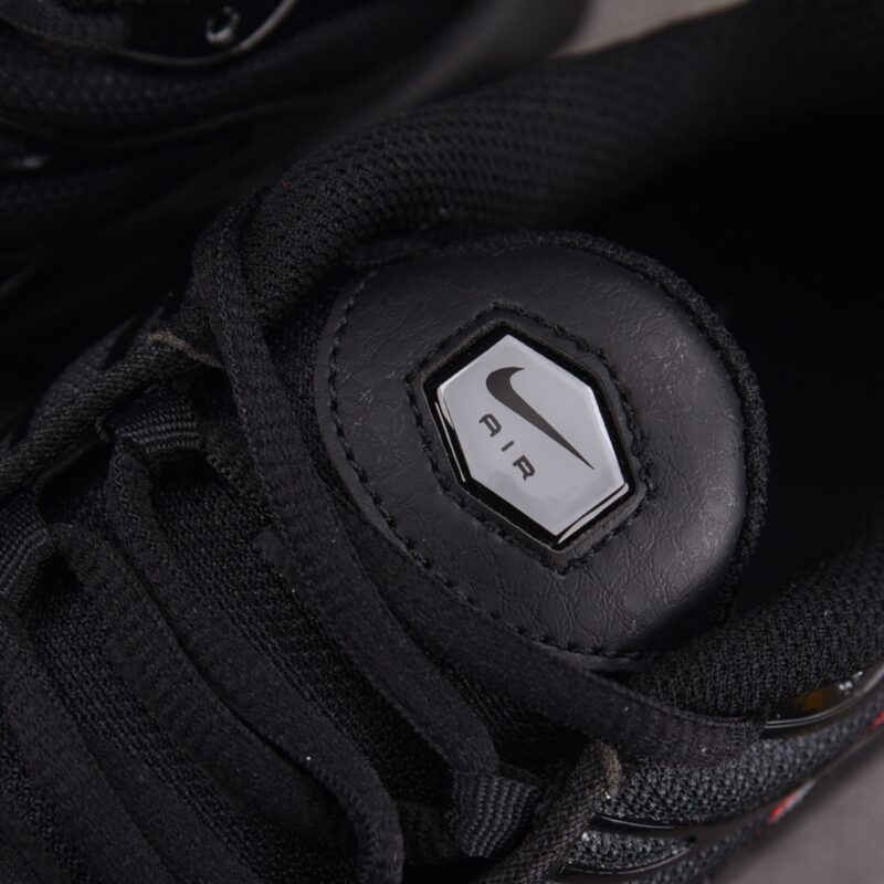 (BEST) Nike Air Max Plus Multi Swoosh 'BLACK CRIMSON'