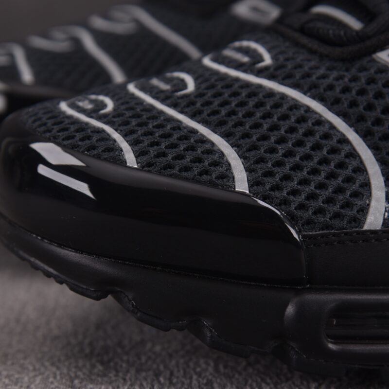 (BEST) Nike Air Max Plus Premium 'BLACK REFLECTIVE SILVER'