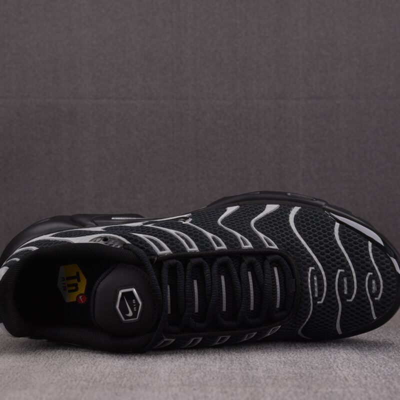 (BEST) Nike Air Max Plus Premium 'BLACK REFLECTIVE SILVER'
