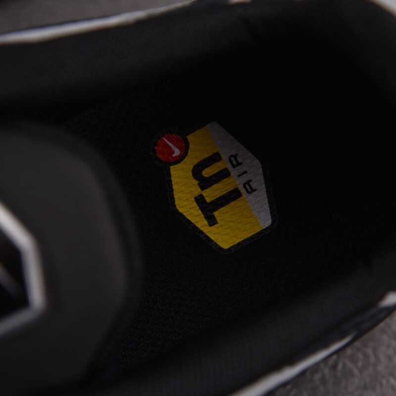 (BEST) Nike Air Max Plus Premium 'BLACK REFLECTIVE SILVER'