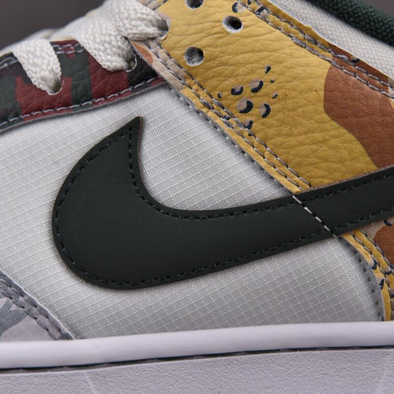 (BEST) Nike Dunk Low SE 'MULTI CAMO'