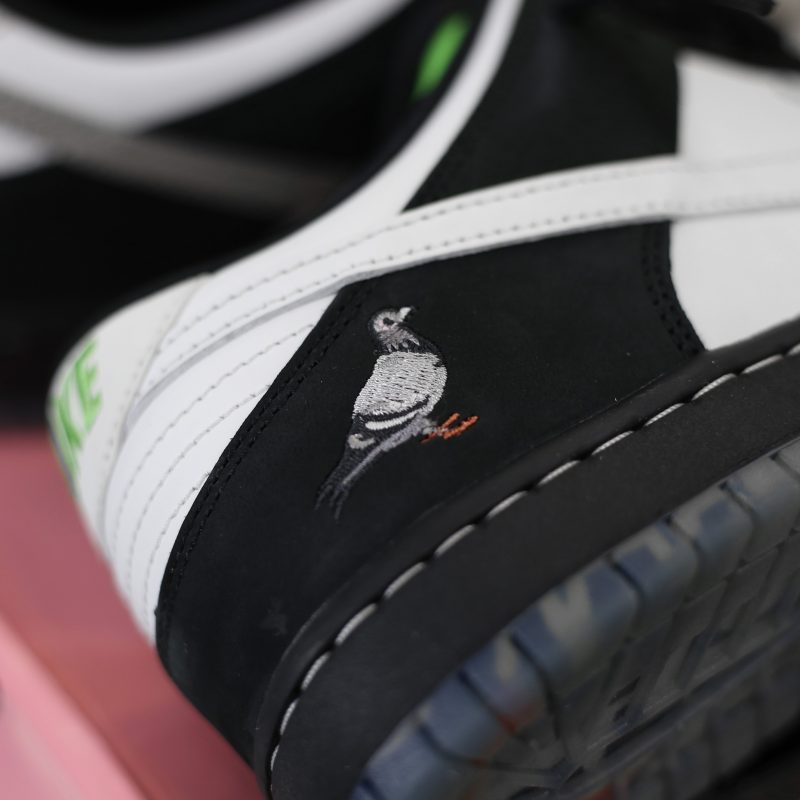 (BEST) Nike SB Dunk Low 'PANDA PIGEON'