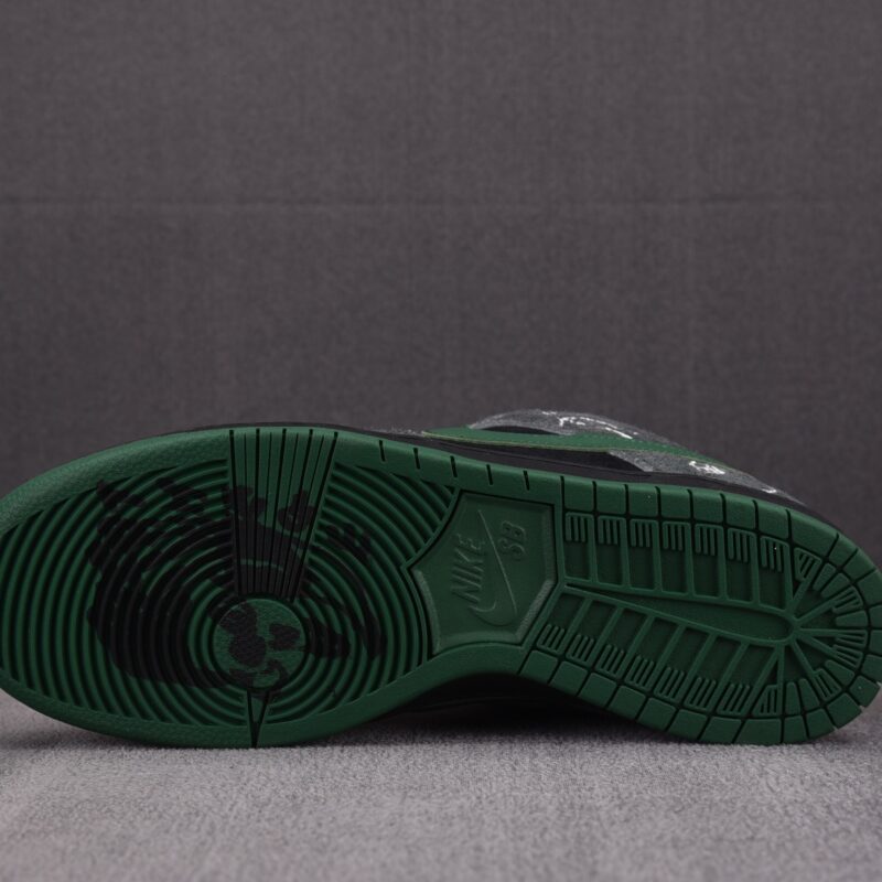 (BEST) Nike SB Dunk Low 'THERE SKATEBOARDS'