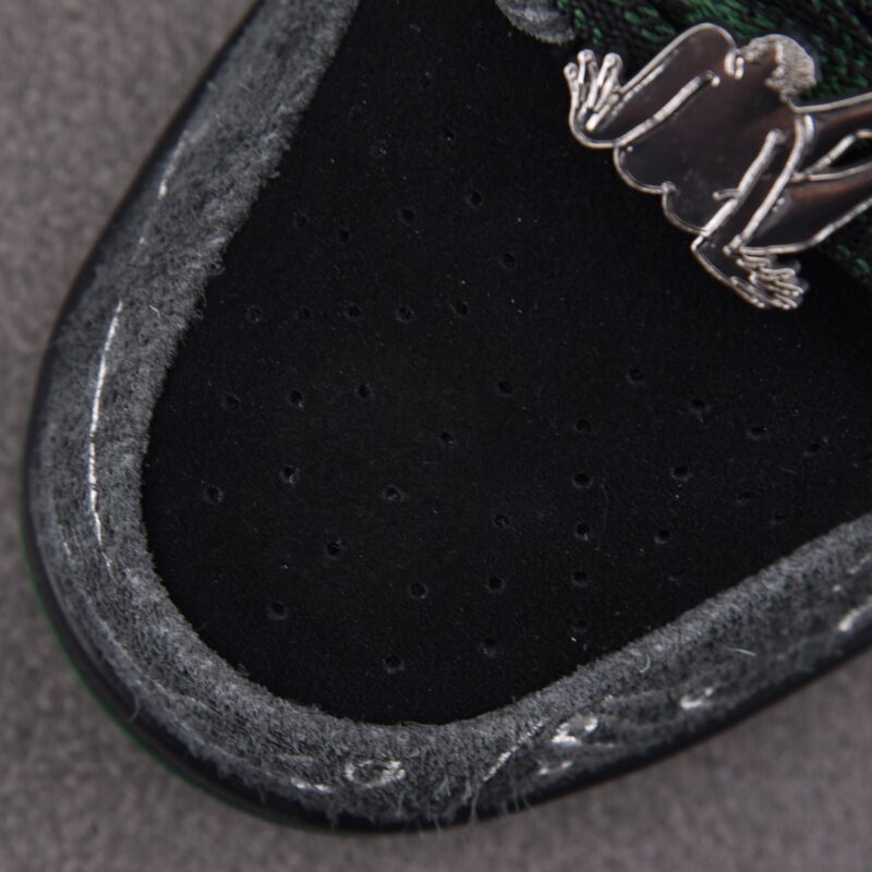 (BEST) Nike SB Dunk Low 'THERE SKATEBOARDS'