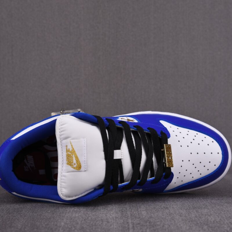 (BEST) Nike Supreme Dunk Low OG SB 'HYPER ROYAL'