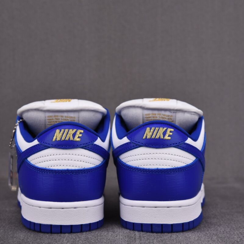 (BEST) Nike Supreme Dunk Low OG SB 'HYPER ROYAL'